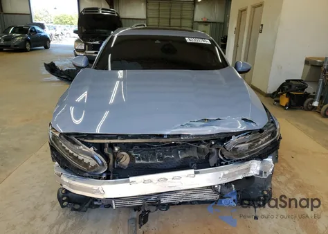 2022 Honda Accord Touring from USA, damaged, VIN 1HGCV2F96NA005576